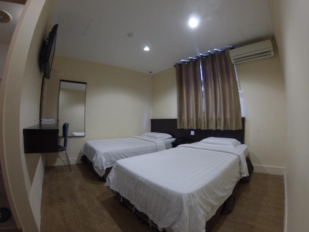 Hotel Kinabalu โกตาคินาบาลู ภายนอก รูปภาพ